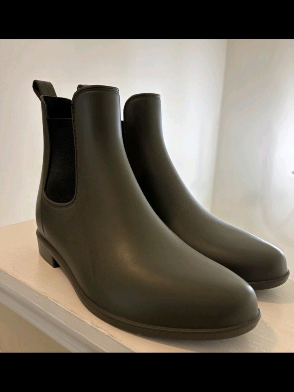 a new day Olive Green Chelsea Rain Booties. 7 sz